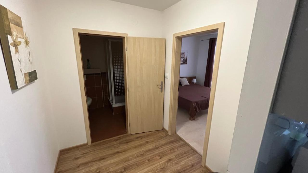 2 room Apartment with balcony, Apartmány Liptov Liptovsky Mikulas Exterior foto